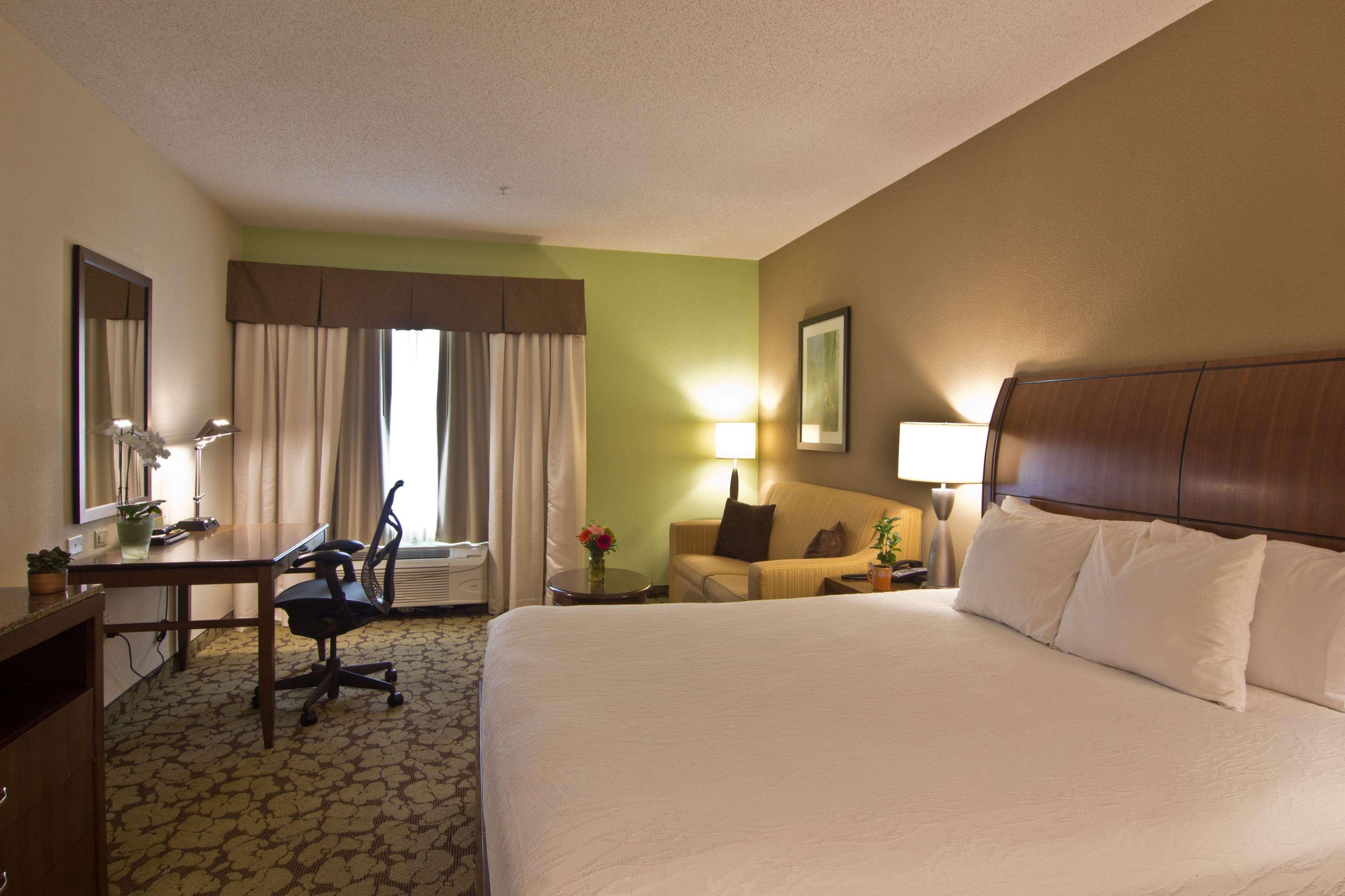 Hilton Garden Inn Columbus/Гроув Сити Екстериор снимка