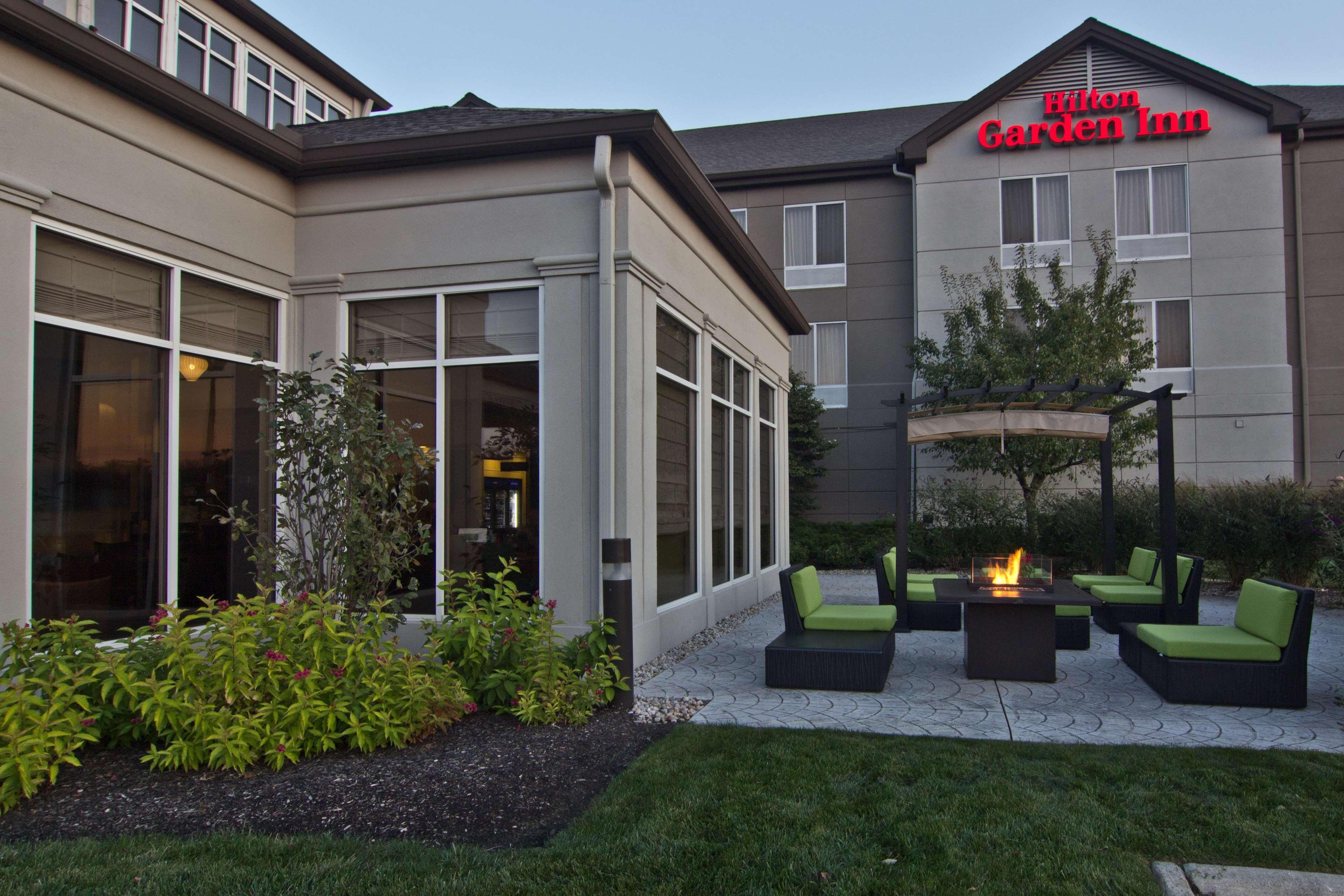 Hilton Garden Inn Columbus/Гроув Сити Екстериор снимка