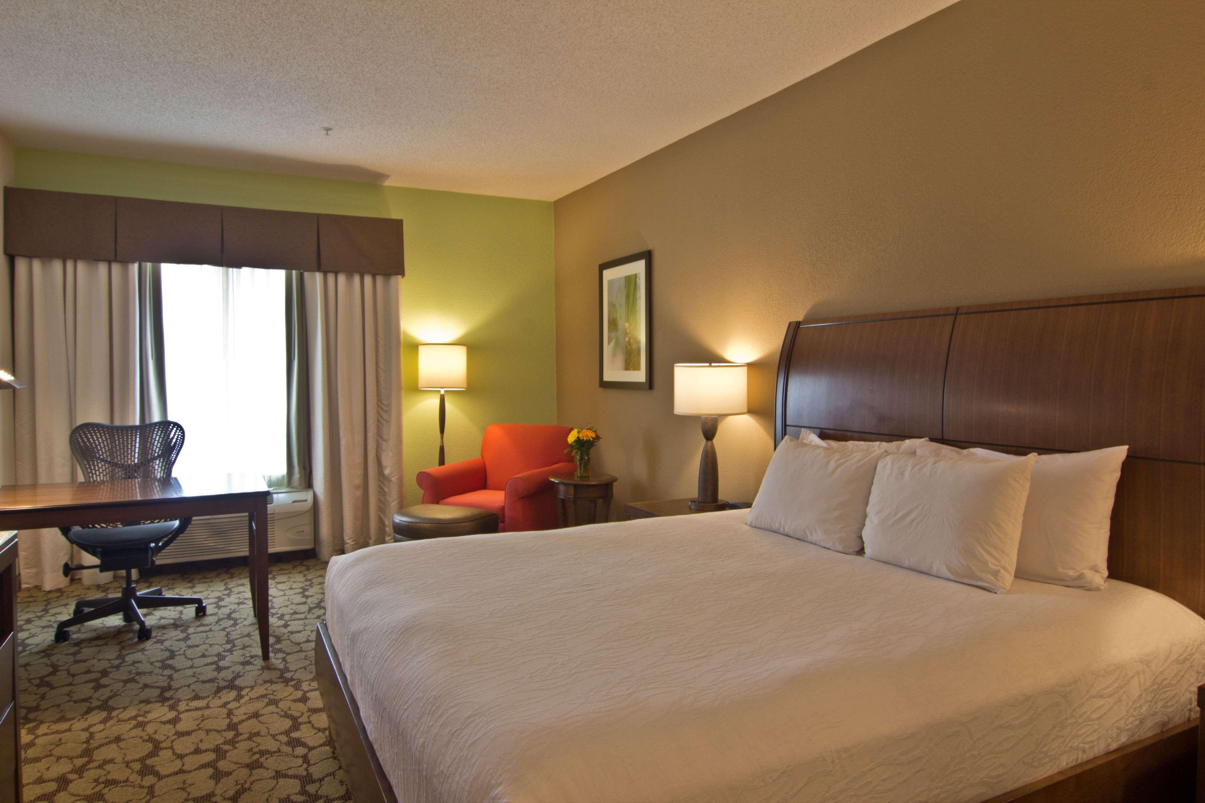 Hilton Garden Inn Columbus/Гроув Сити Екстериор снимка