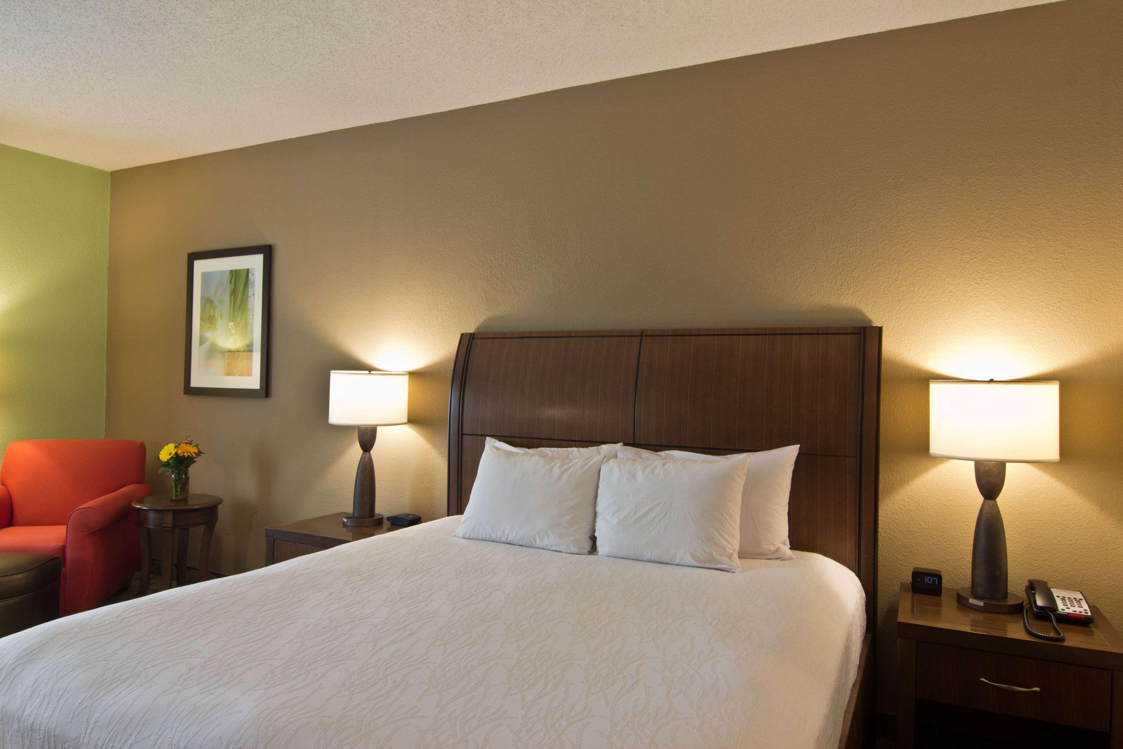 Hilton Garden Inn Columbus/Гроув Сити Екстериор снимка