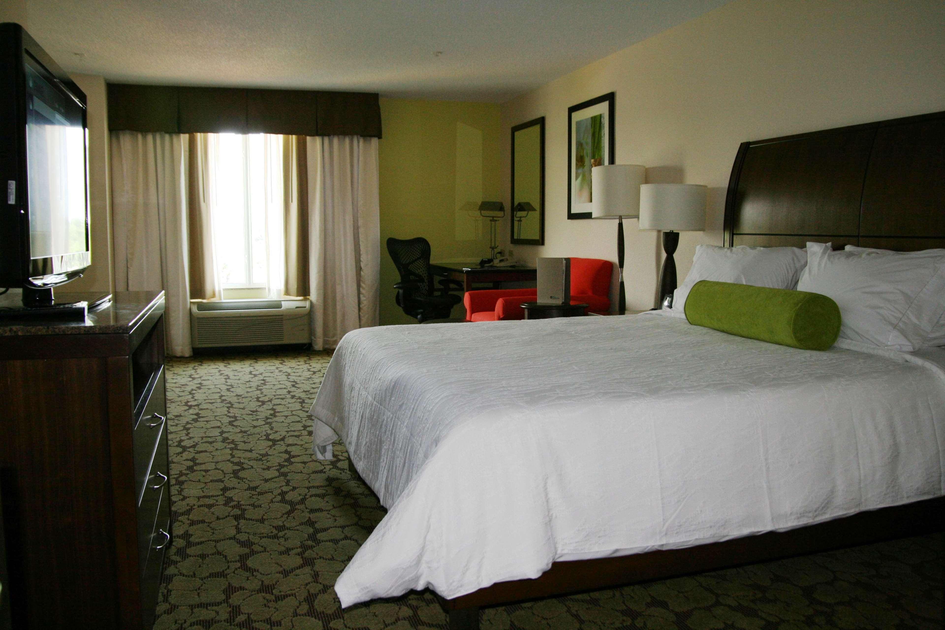 Hilton Garden Inn Columbus/Гроув Сити Стая снимка