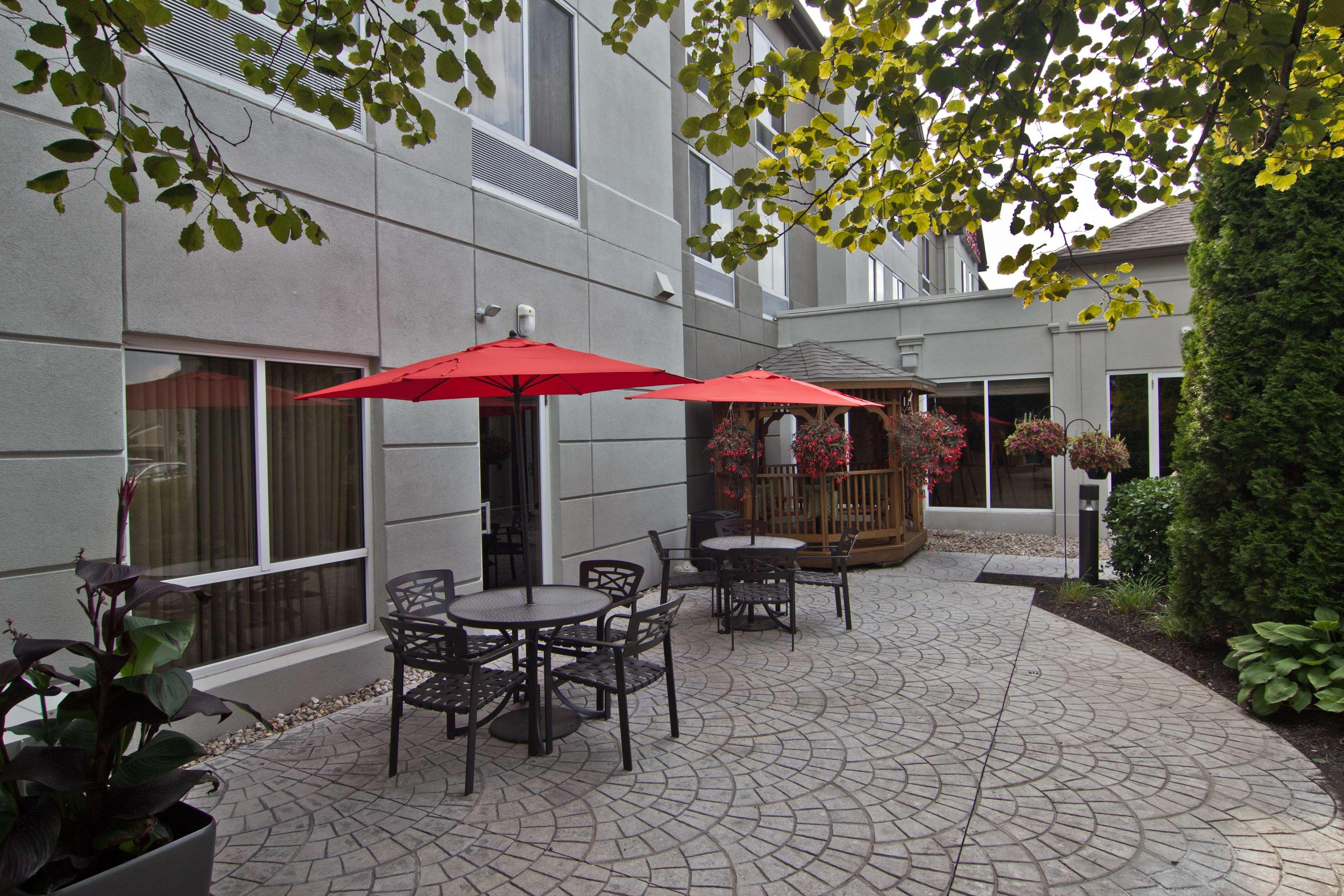 Hilton Garden Inn Columbus/Гроув Сити Екстериор снимка