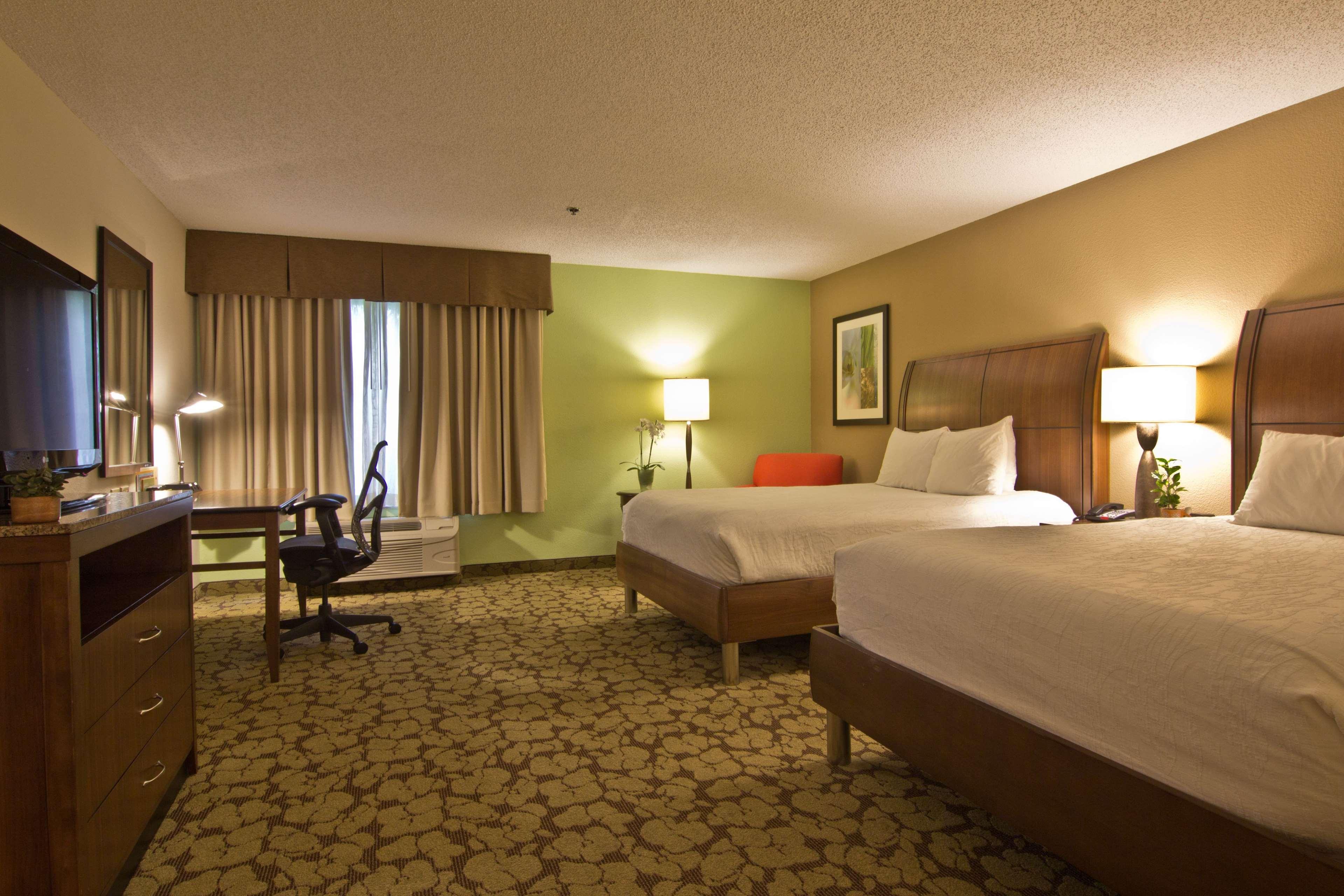 Hilton Garden Inn Columbus/Гроув Сити Екстериор снимка