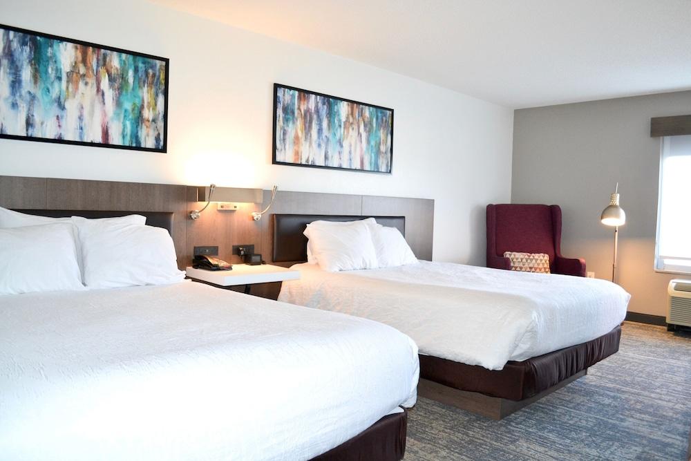 Hilton Garden Inn Columbus/Гроув Сити Екстериор снимка