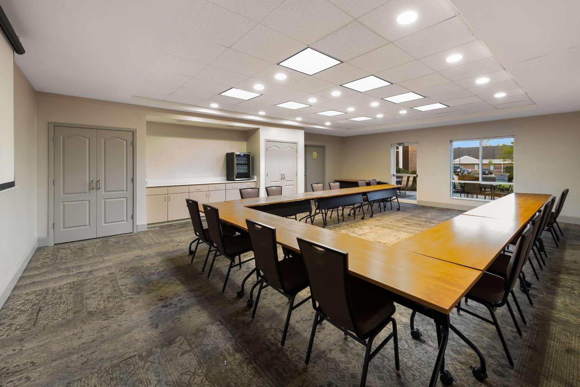 Hilton Garden Inn Columbus/Гроув Сити Екстериор снимка
