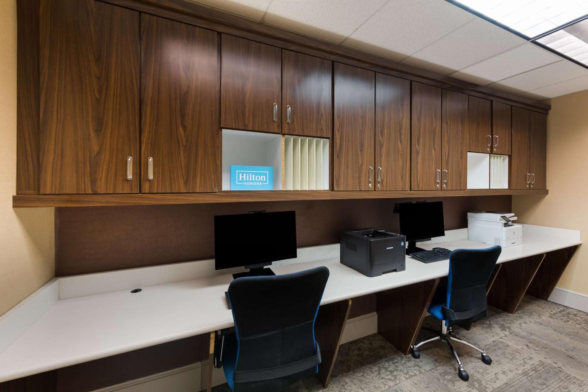 Hilton Garden Inn Columbus/Гроув Сити Екстериор снимка