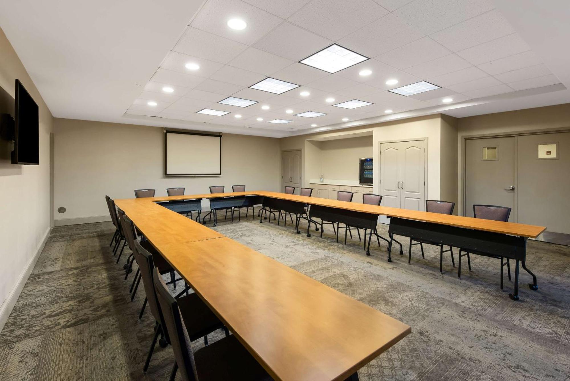 Hilton Garden Inn Columbus/Гроув Сити Екстериор снимка