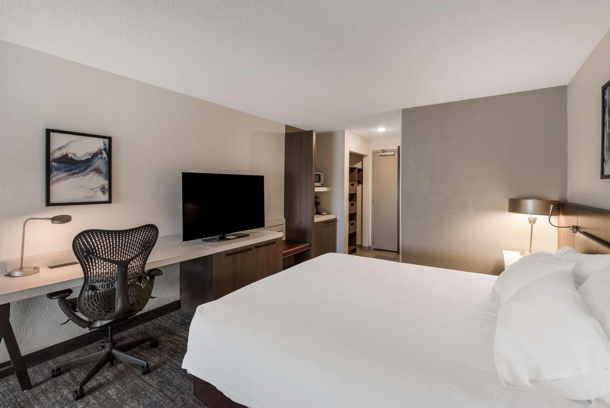 Hilton Garden Inn Columbus/Гроув Сити Екстериор снимка